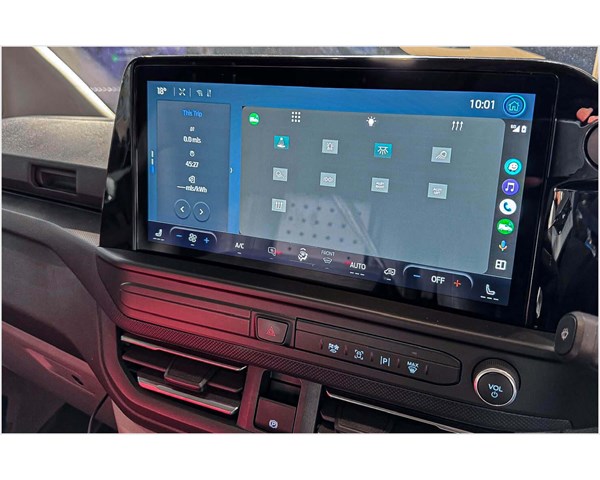Modul-Connect®️ nyt integroituna alkuperäisiin infotainment-näyttöihin